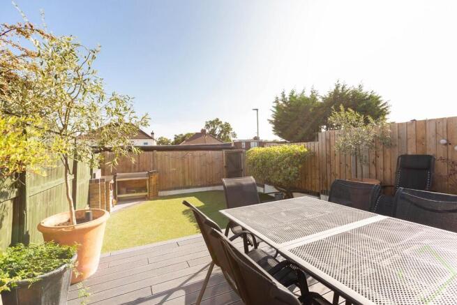 48 Uplands Road, EN4 8LD-38