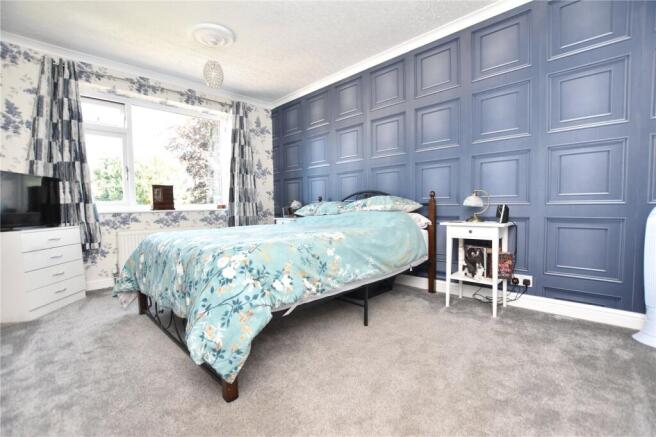 2 bed Bungalow for sale Image 6