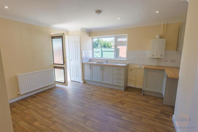 5 manor drive-1.jpg
