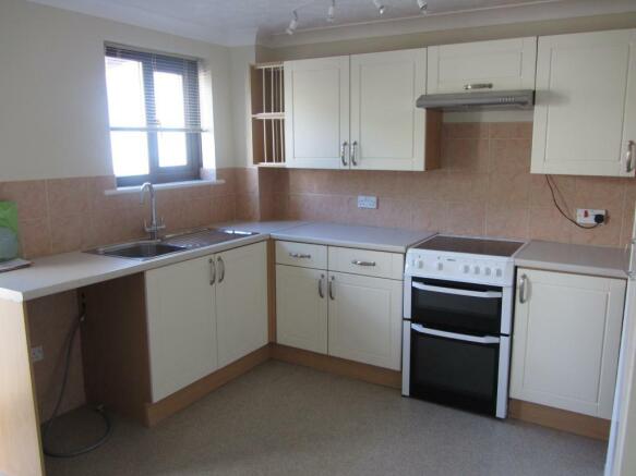 Kitchen / Dining Roo