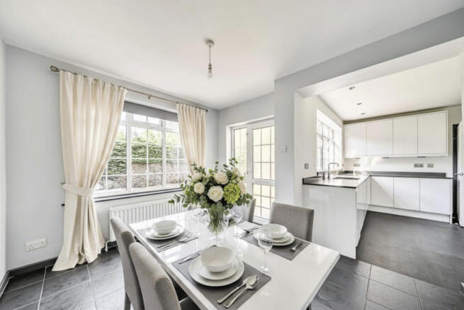 3 bed Detached for sale Image 4