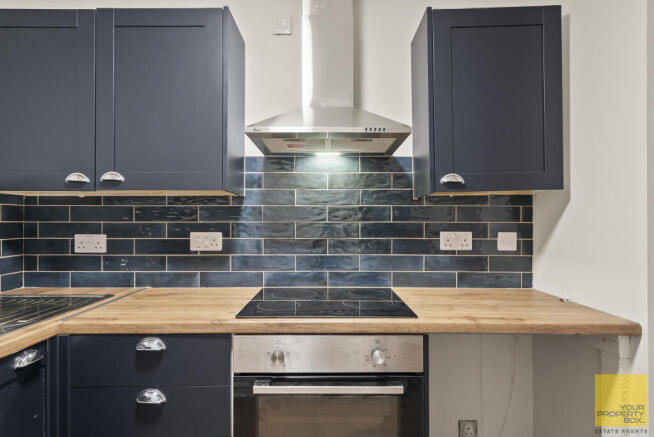 Flat 2-4 - Copy.JPG
