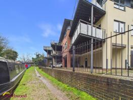 Flat 3, Canalside House, Tramway Road, Banbury OX16 5BG