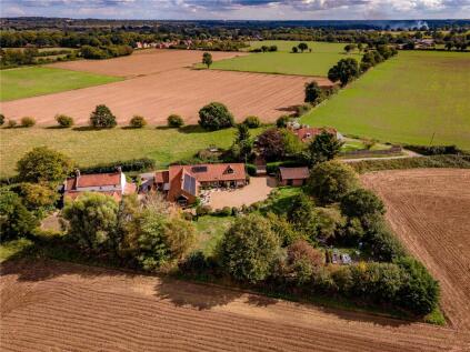 Ferry Road, Surlingham, Norwich, Norfolk, NR14