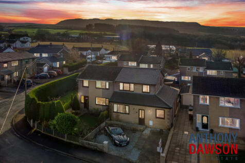 Andelen Close, Hapton, BB11