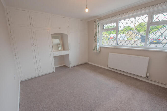 2 bed Bungalow for sale Image 6