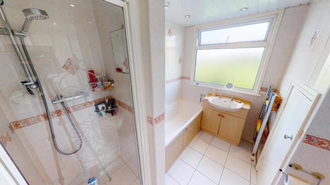 Muncaster Drive Bathroom