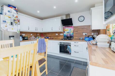 Orne Gardens, Bolbeck Park, Milton Keynes, Buckinghamshire, MK15