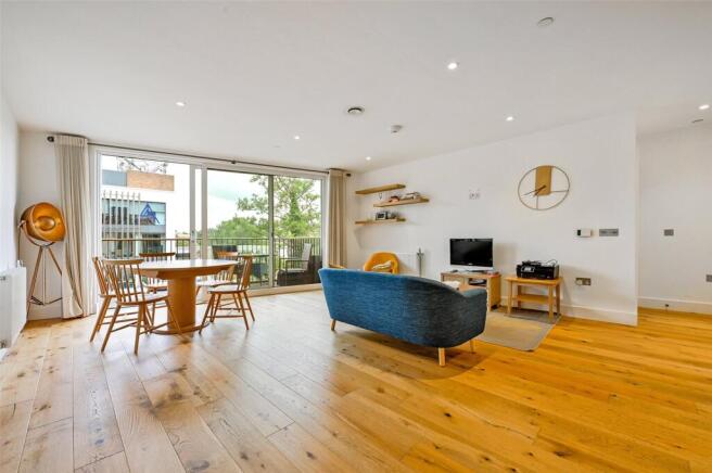 Sitting/Dining Room