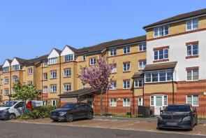 46, Peatey Court, Princes Gate, High Wycombe HP13 7AY
