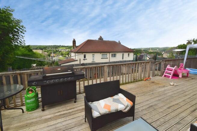4 bed Semi-Detached for sale Image 12