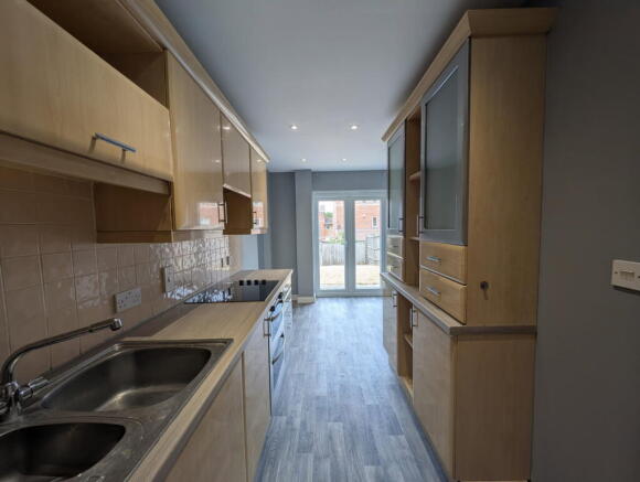 Photo 3