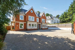 14d Tall Trees, South Park Drive, Gerrards Cross SL9 8JH