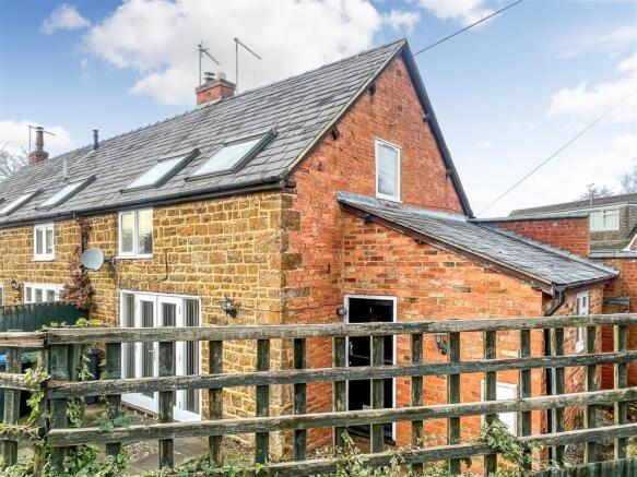 1 Westfield Barns, Priors Marston