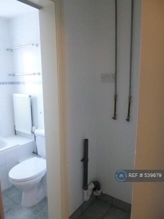 Utility & Bathroom/Wc
