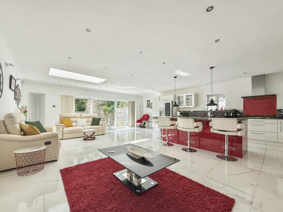 Kitchen Family Room