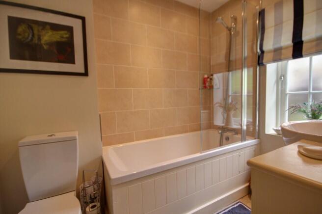 2 bed Cottage for sale Image 8
