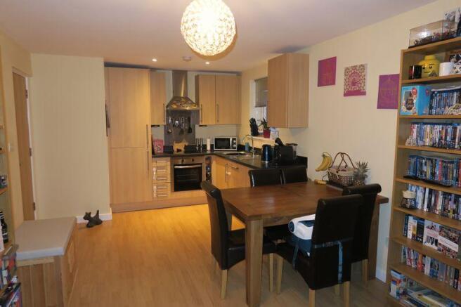 Kitchen/Living...