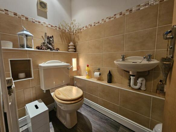 Photo 12