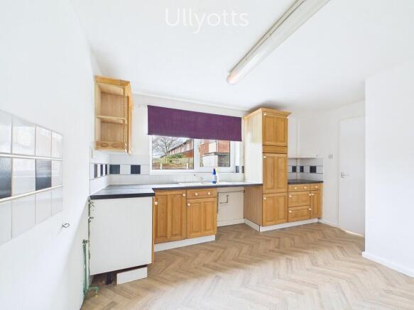 3 bed Terraced for sale Image 5
