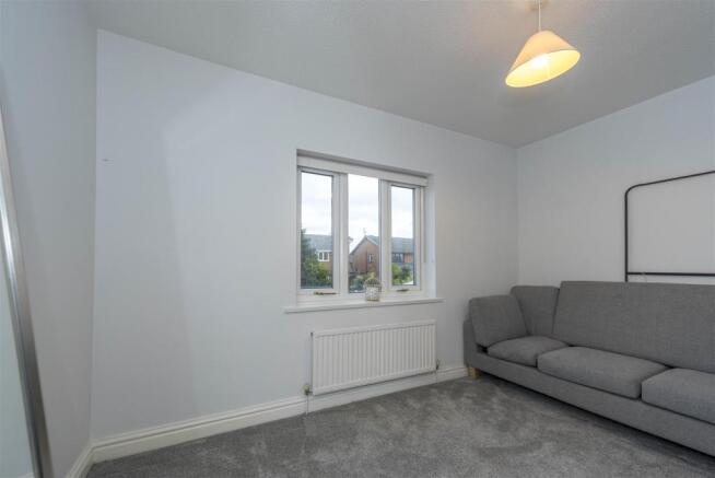 30_Alton_Close-17-8_uwt0id.jpg