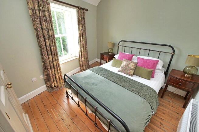 2 bed Semi-Detached for sale Image 12