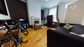 6, Beamsley Place, Hyde Park, Leeds LS6 1JZ
