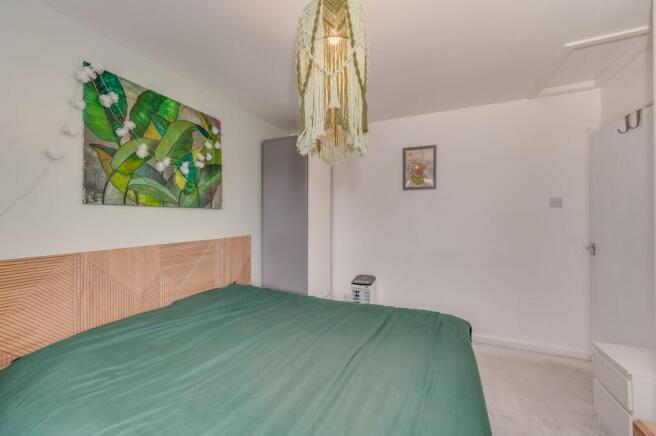 3 bed Semi-Detached for sale Image 10