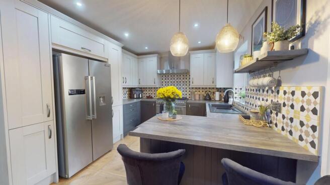 4 bed Detached Bungalow for sale Image 4