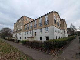 15, Benedict House, Circular Road South, Colchester CO2 7UH
