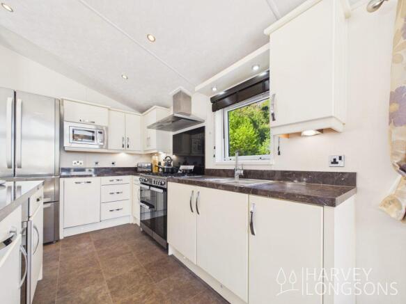 Delta Canterbury Fitted Kitchen