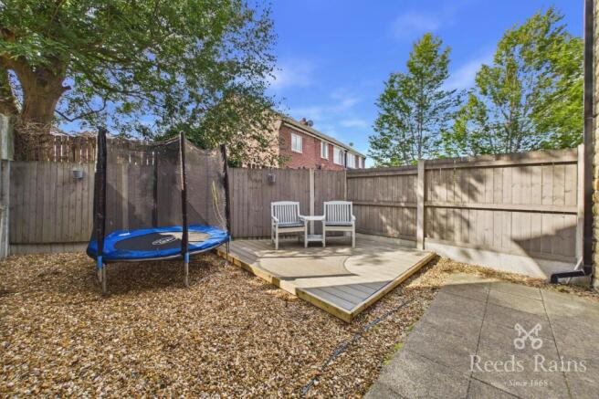 4 bed Terraced for sale Image 4