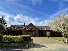 Le Peche, Main Road, Ipswich IP8 4SP