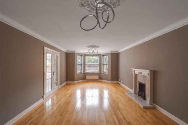 Lakeland Drive, Alwoodley photo 4