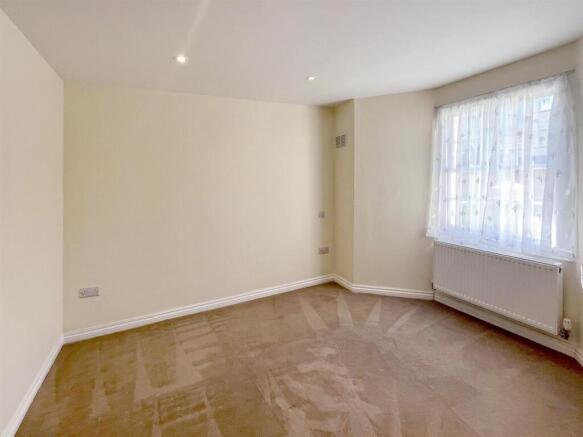 Bedroom.jpg