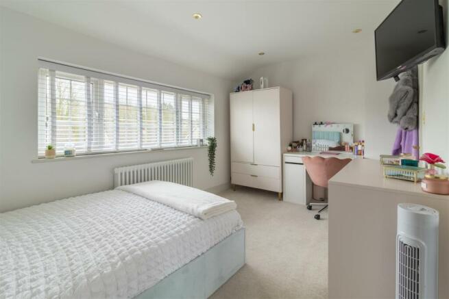 BEDROOM TWO pic 2