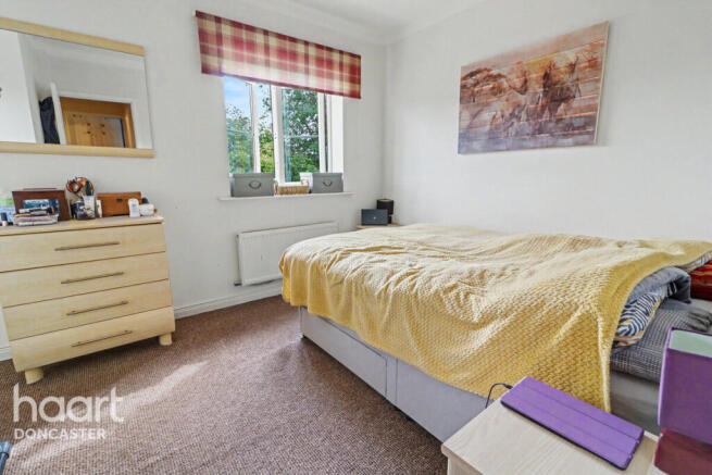 3 bed Terraced for sale Image 8