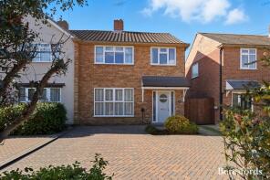 14, Queenswood Avenue, Brentwood CM13 1HU