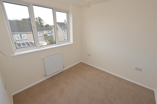 3 bed Semi-Detached for sale Image 6