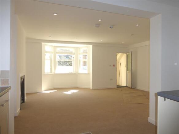 Lounge 2