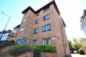 1, 25a Cranleigh Court, Suffolk Road, Bournemouth BH2 5SU