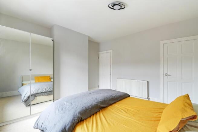 4 bed Terraced for sale Image 12