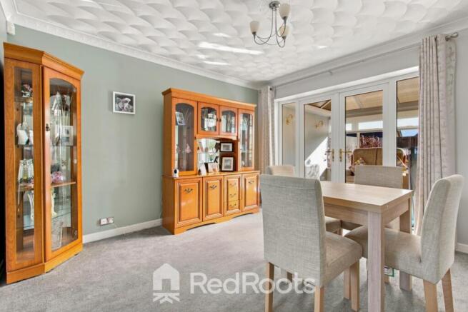3 bed Semi-Detached Bungalow for sale Image 9