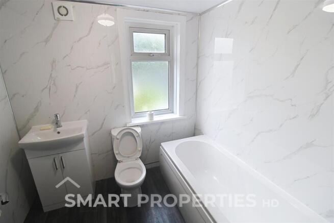 4 bed End of Terrace to rent Image 8