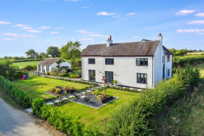 Sunnyside, Hollies Lane, Ashbourne DE6 2EJ