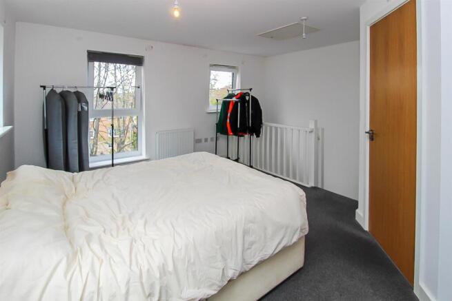 2 bed Town House for sale Image 7