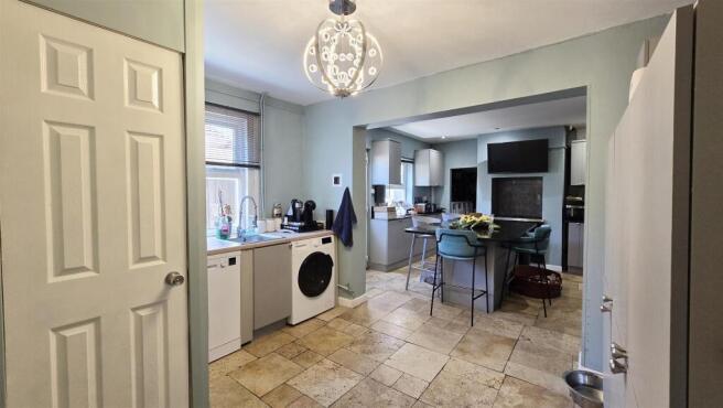 Kitchen/Utility