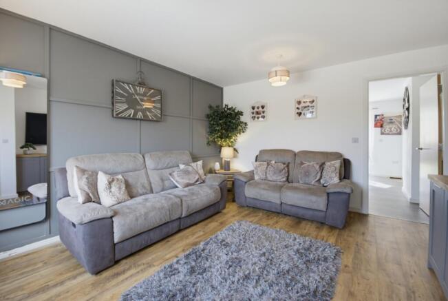 3 bed Semi-Detached for sale Image 7