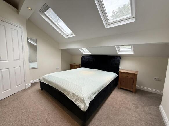 2 bed Terraced for sale Image 11