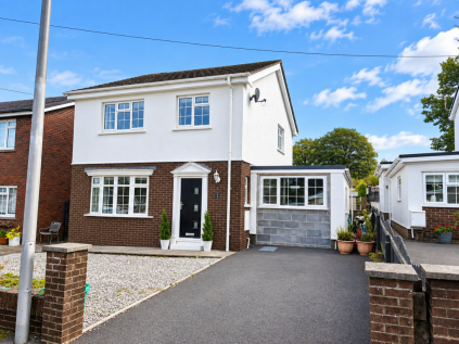 Lon Ger Y Coed, Ammanford, SA18 2JA